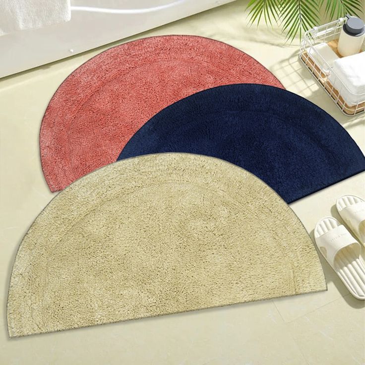 BATH RUG
