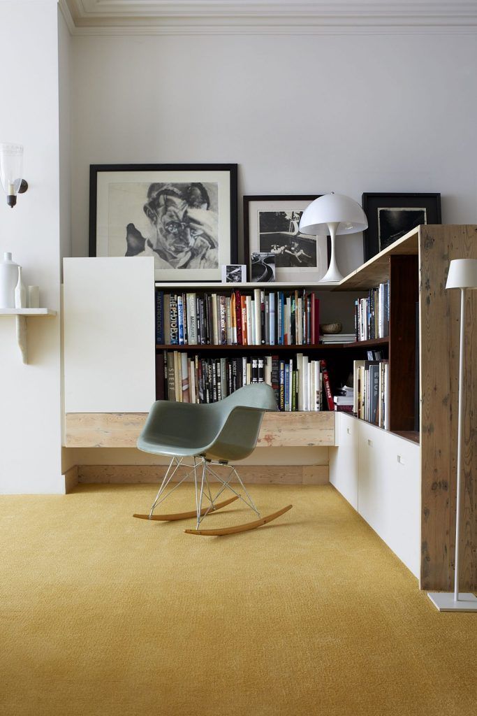 wall to wall carpet fooring